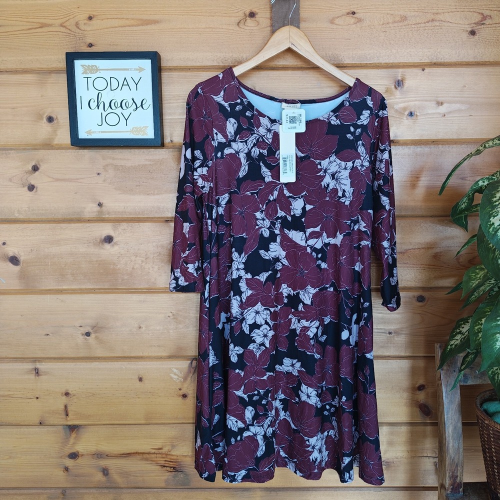 Yelete NWT 3/4 Sleeve Burgundy Floral Dress Stretch Shift ALine Comfy Size Large